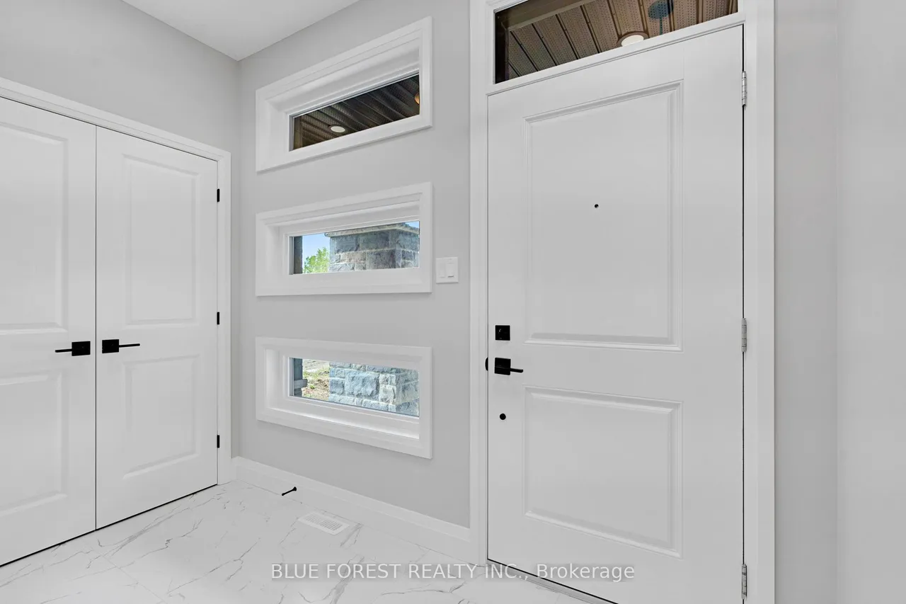 147 SHIRLEY Street — photo 2