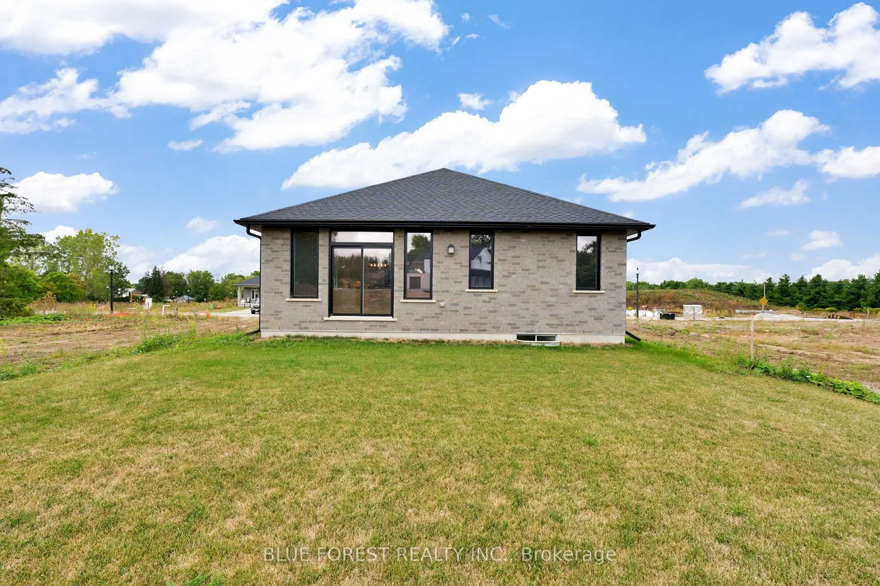 147 SHIRLEY Street — photo 42