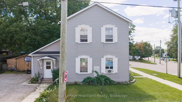 103 James St Street — photo 2