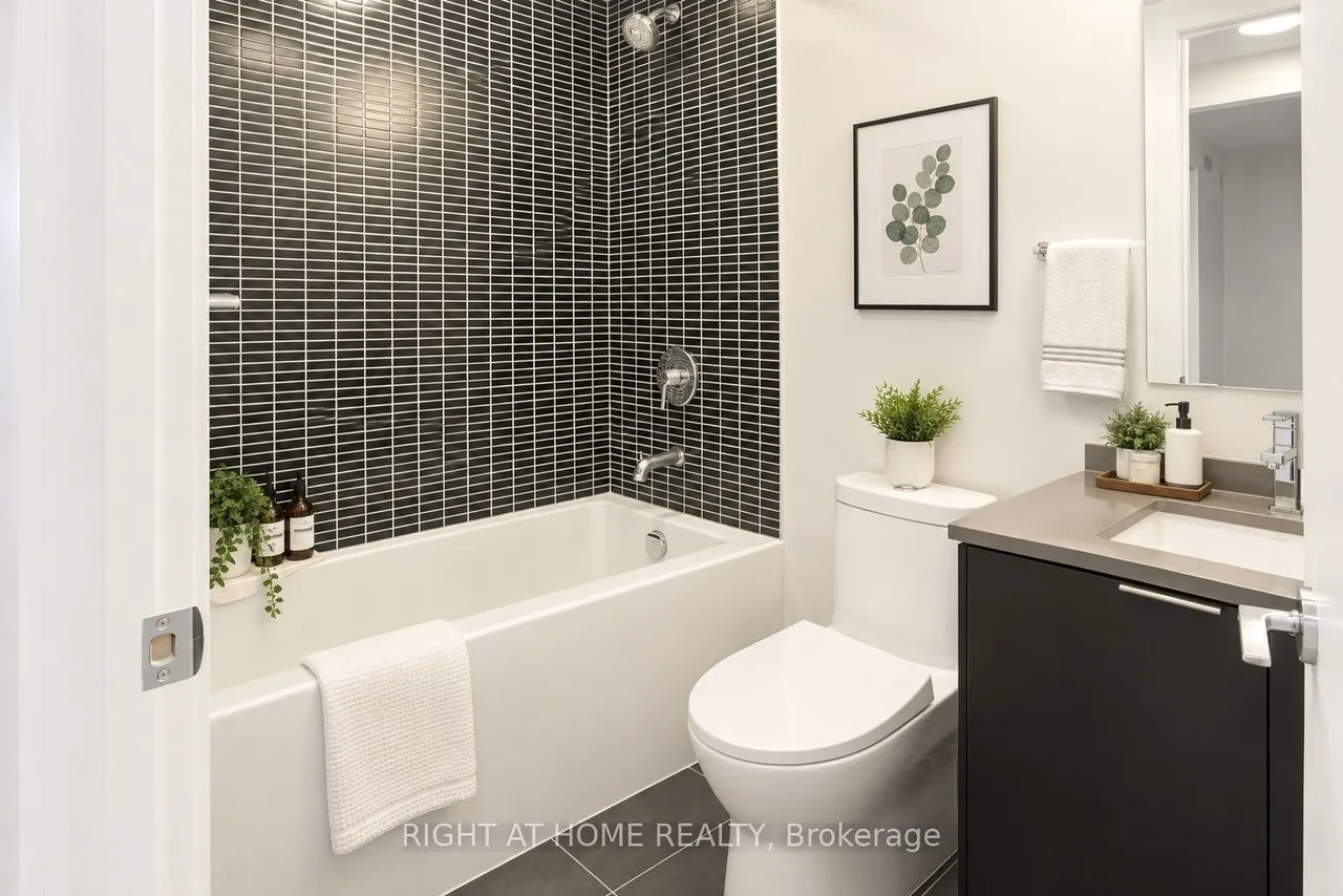 1 Jarvis Street — photo 3