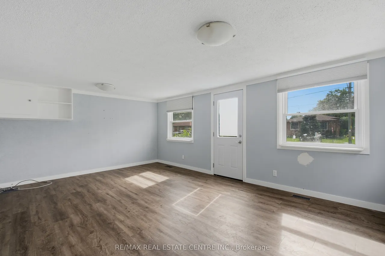 67 Clarence Street — photo 3
