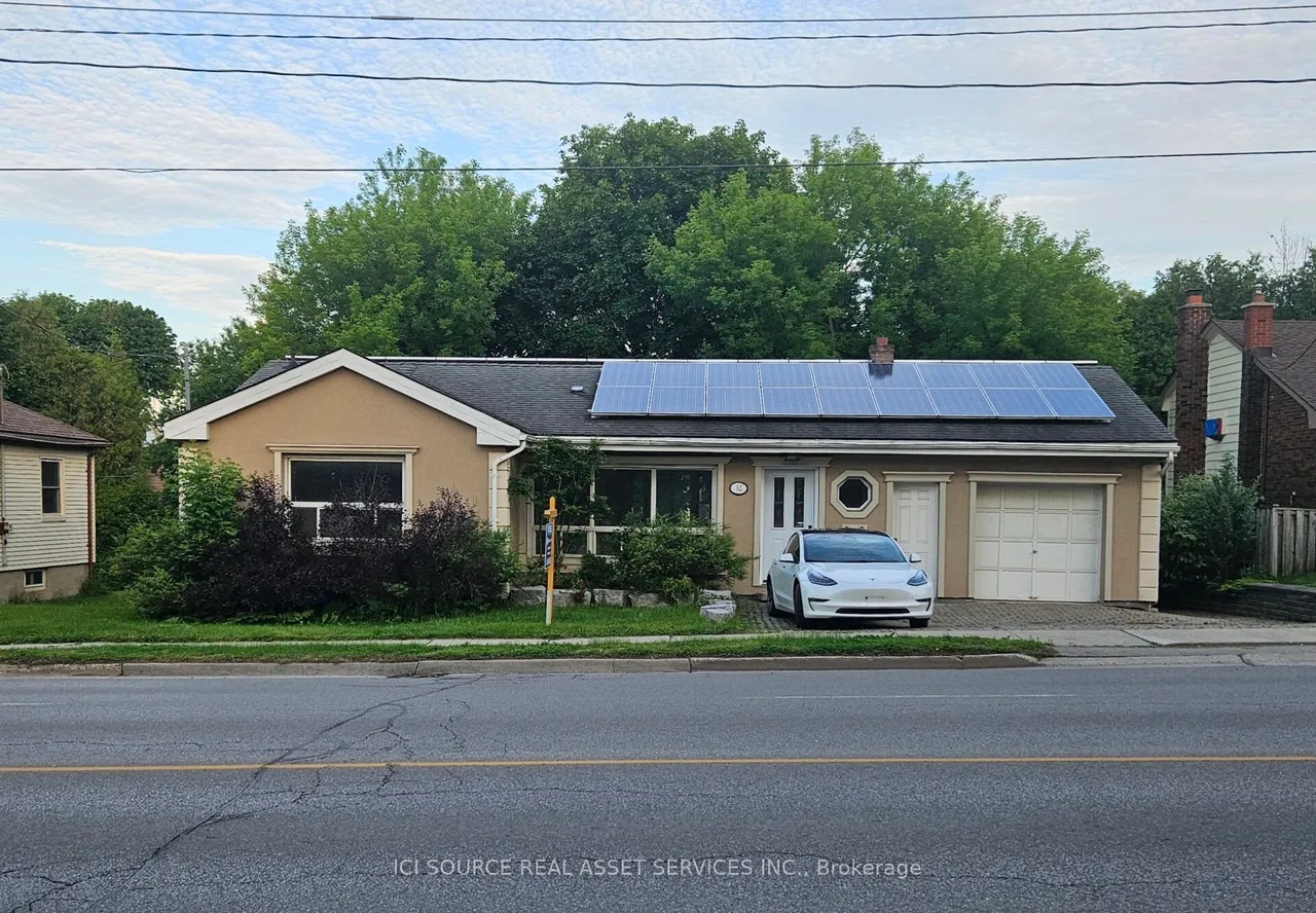 52 Speedvale Avenue W