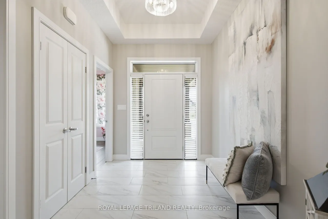 149 Collins Way — photo 3