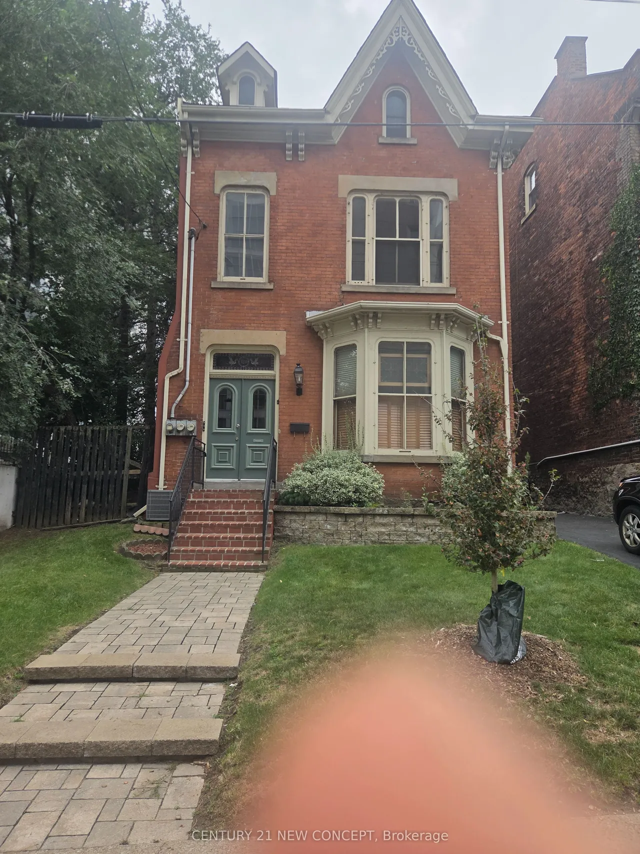 123 Jackson Street W — photo 3