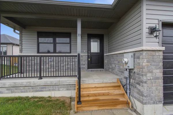 33 Clayton John Avenue — photo 2