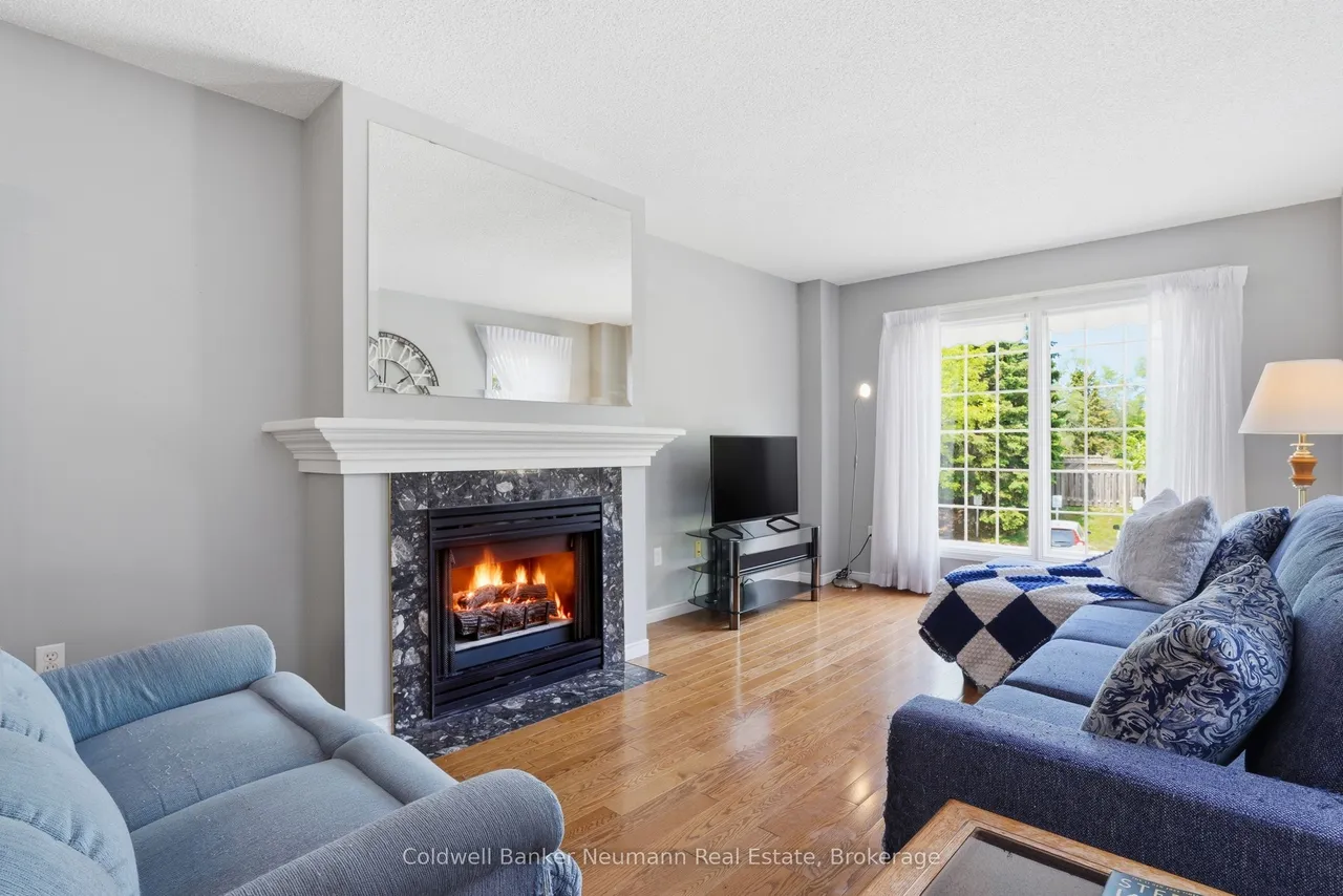941 Gordon Street — photo 3