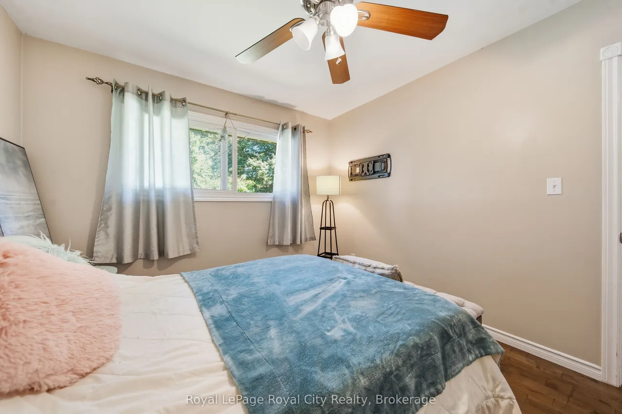 164 Waverley Drive — photo 3