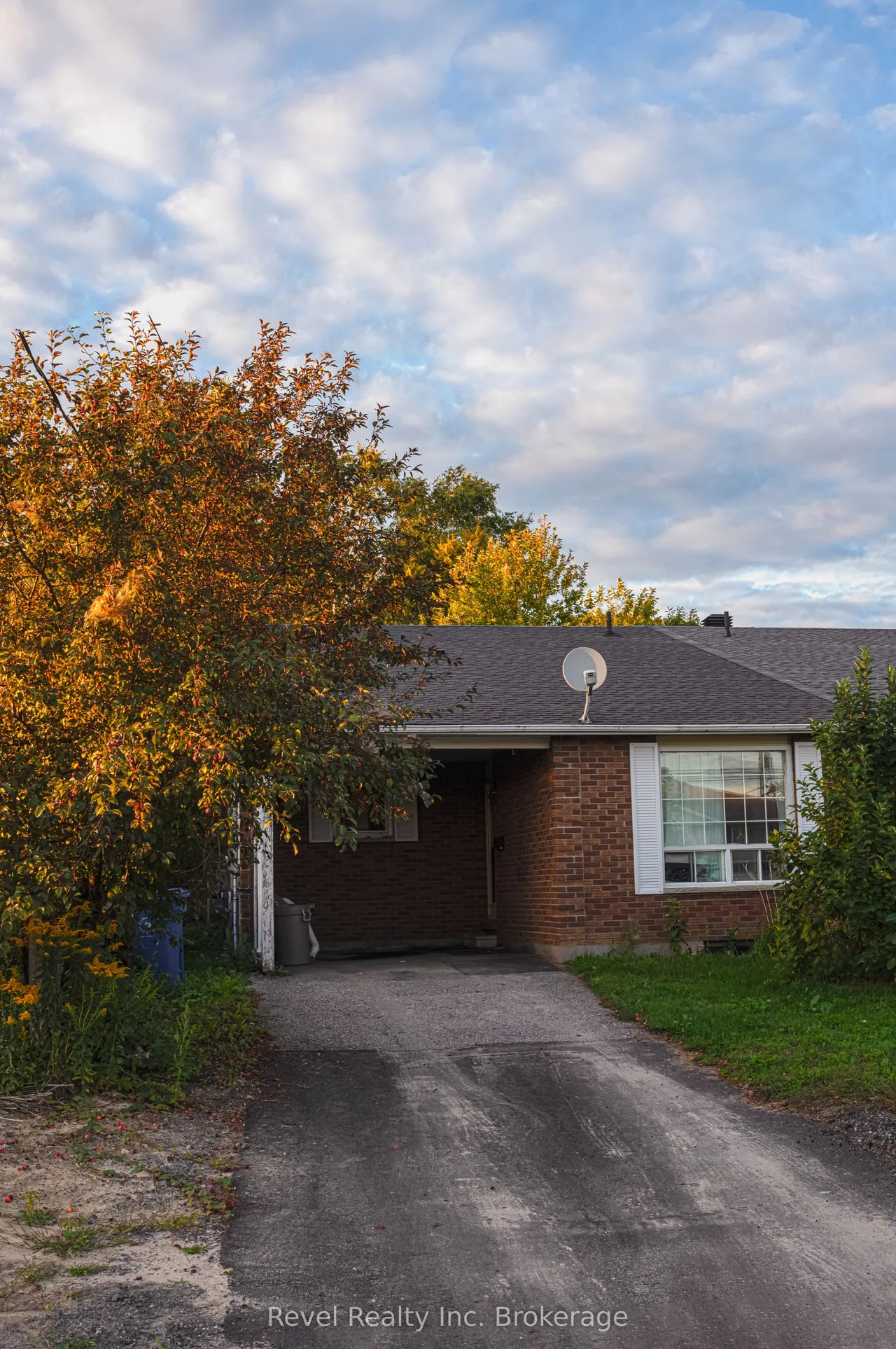 5 Southview Crescent — photo 10