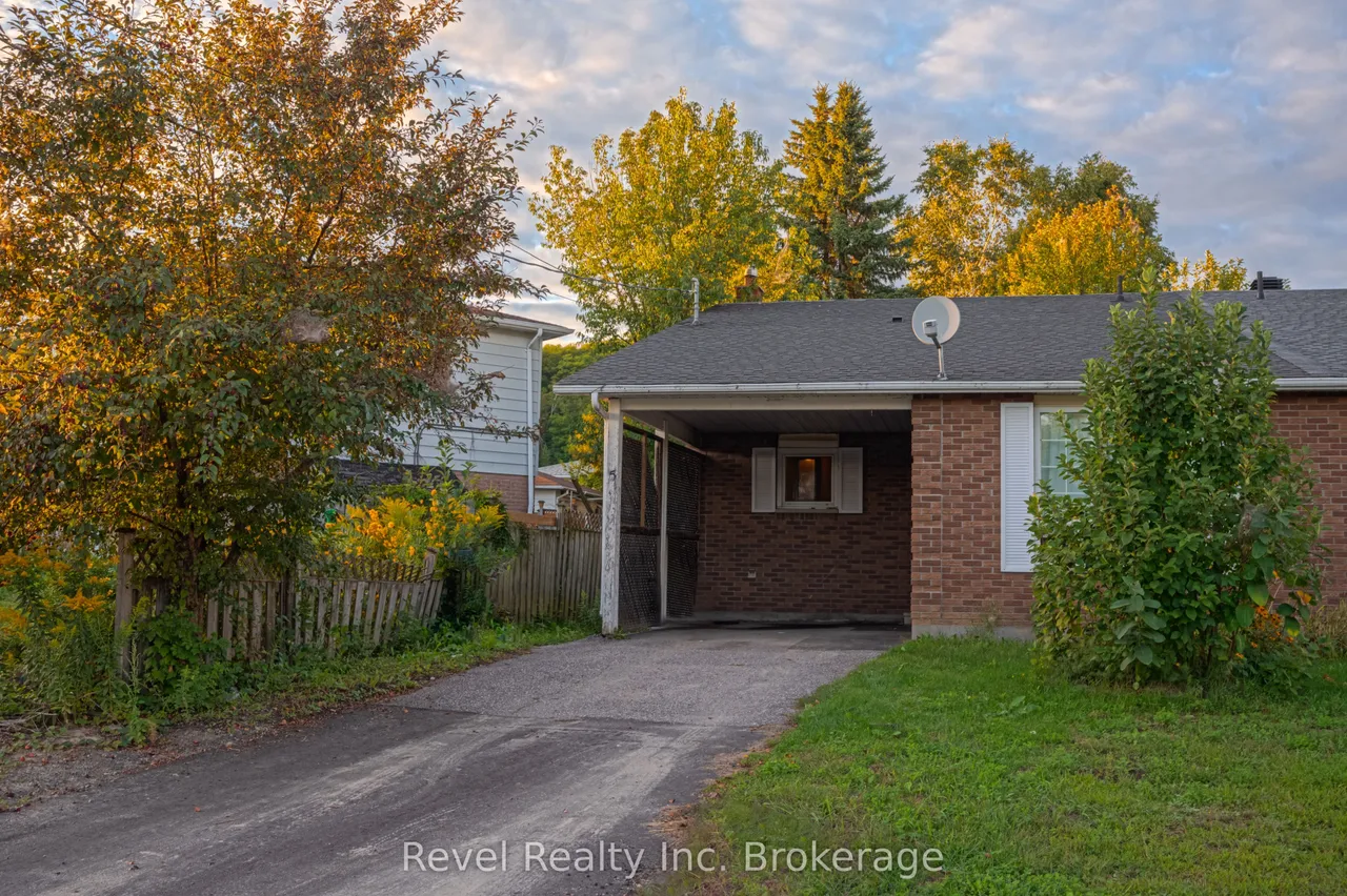 5 Southview Crescent