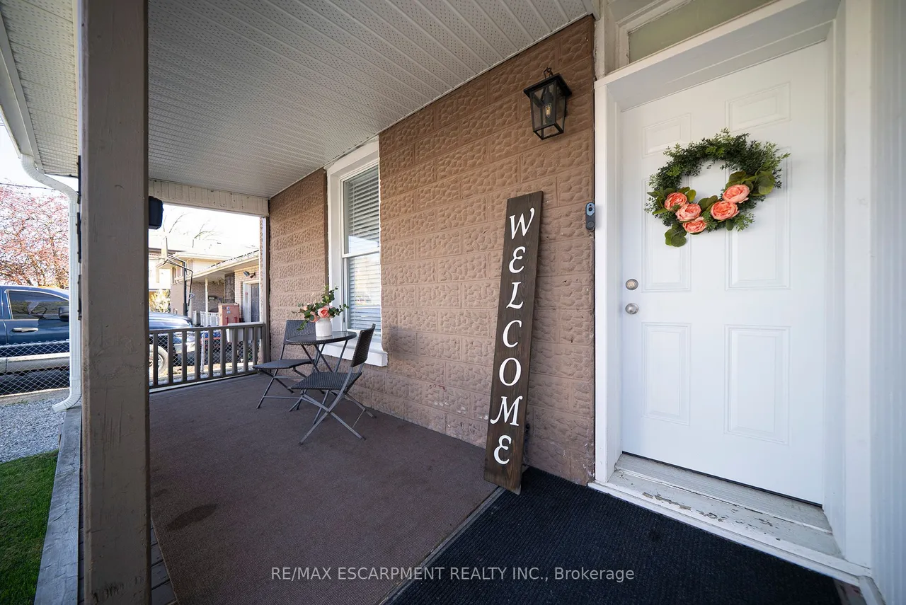 171 Drummond Street — photo 3