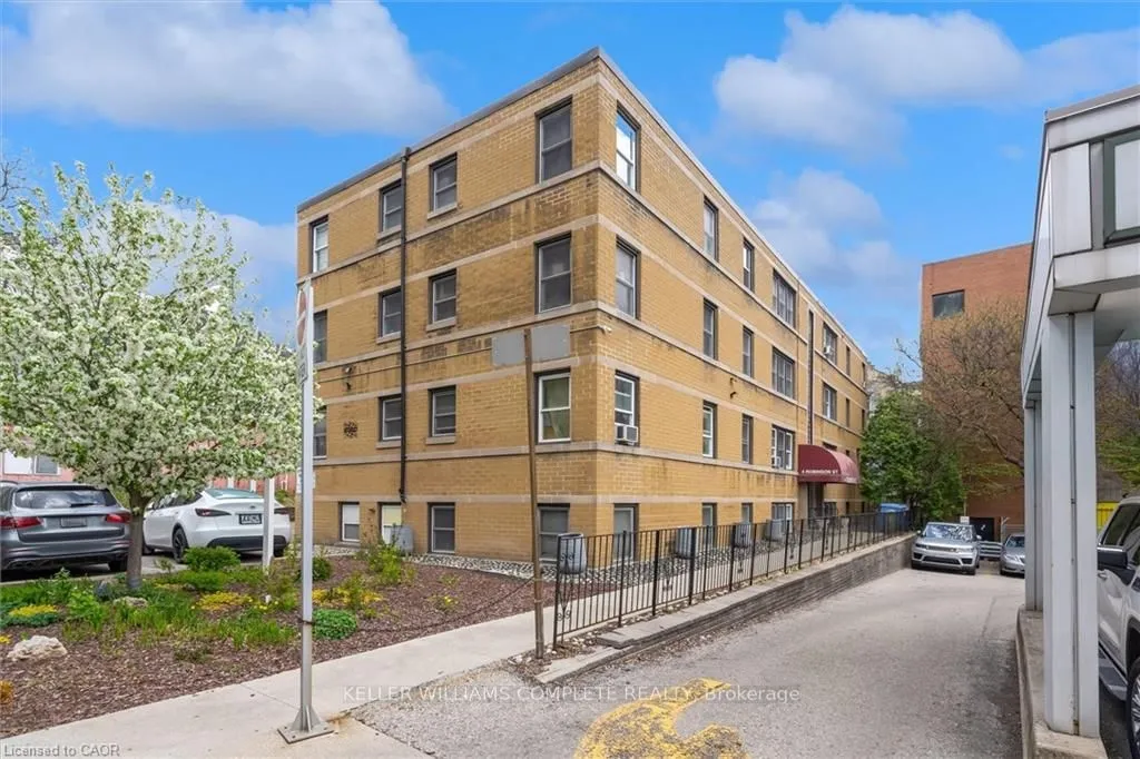 4 Robinson Street — photo 2