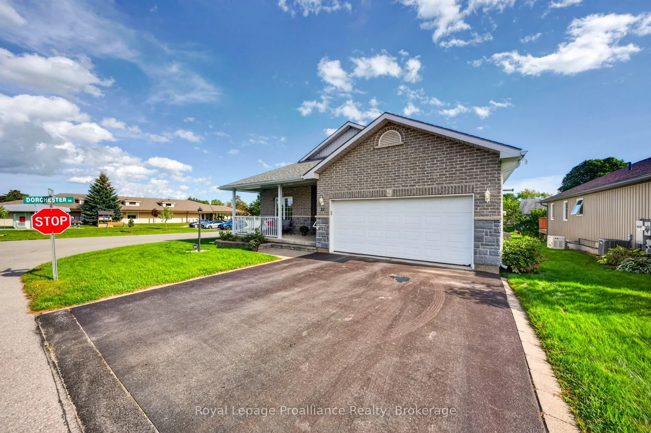 32 Merrill Drive — photo 2