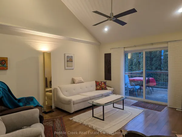 27 Fairhaven Lane — photo 2