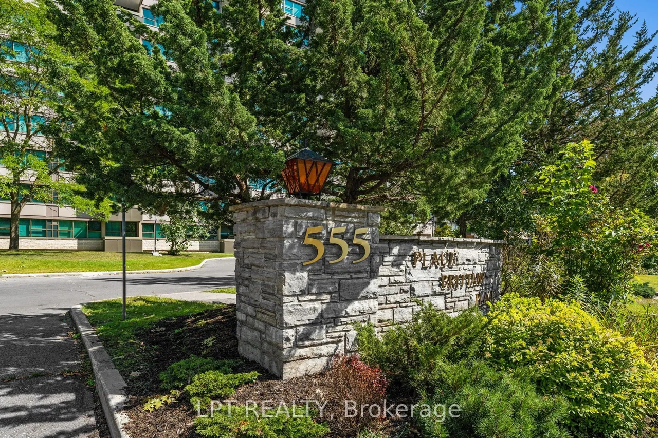 555 Brittany Drive — photo 3