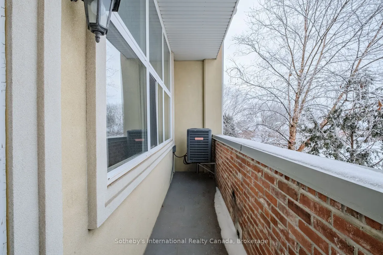 111 Grey Street — photo 26