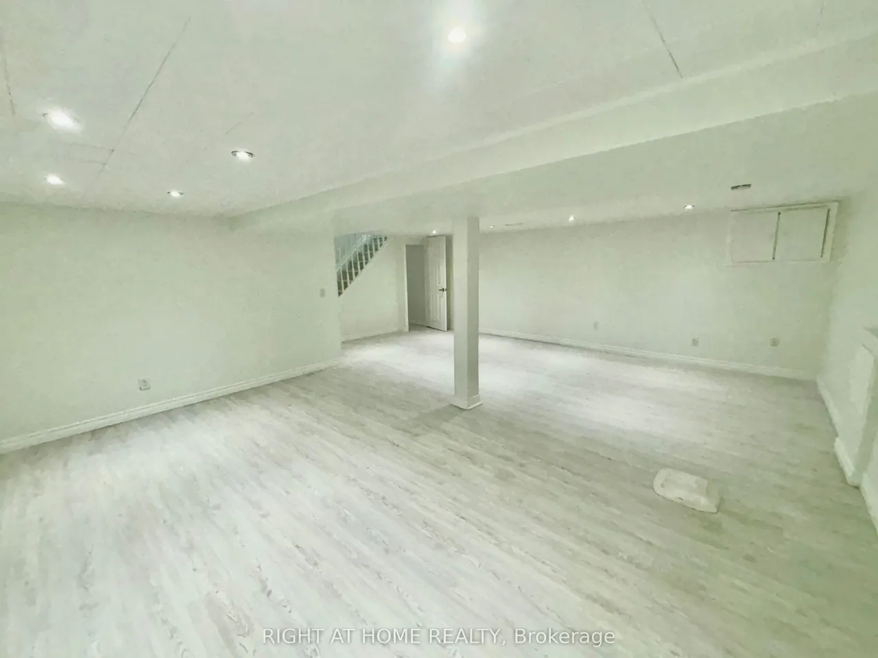 8158 PADDOCK TRAIL Drive — photo 27