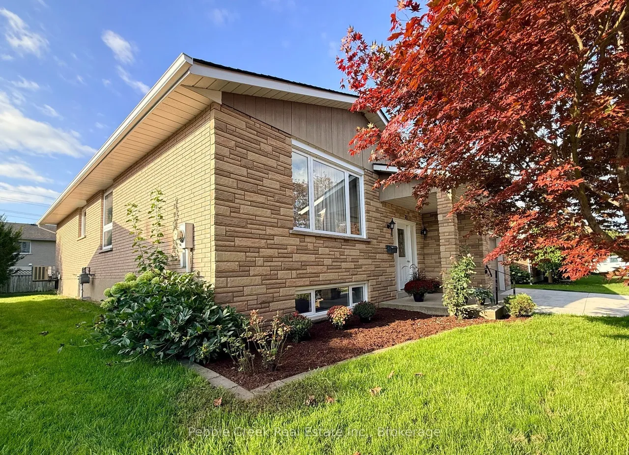 21 Suncoast Drive W — photo 3