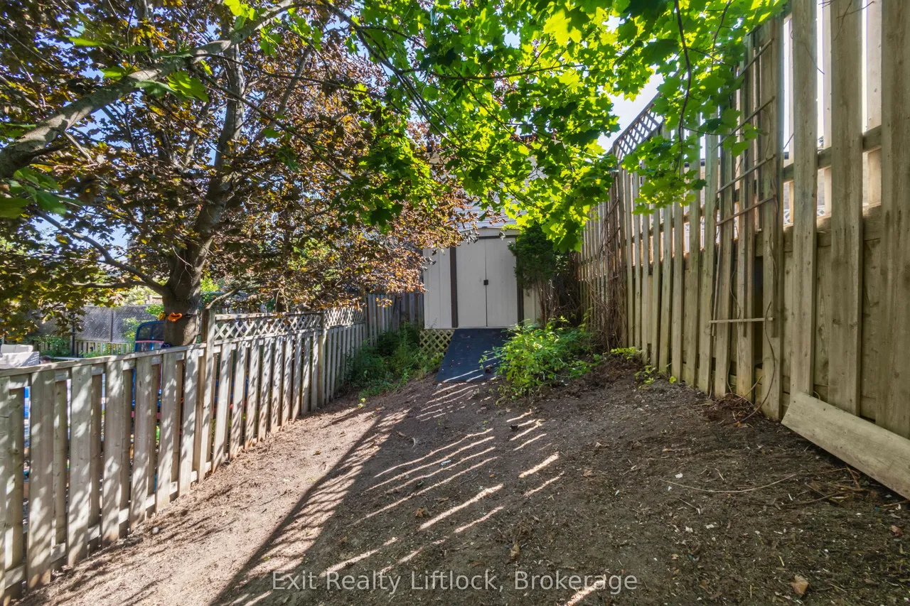958 Smithside Court — photo 33
