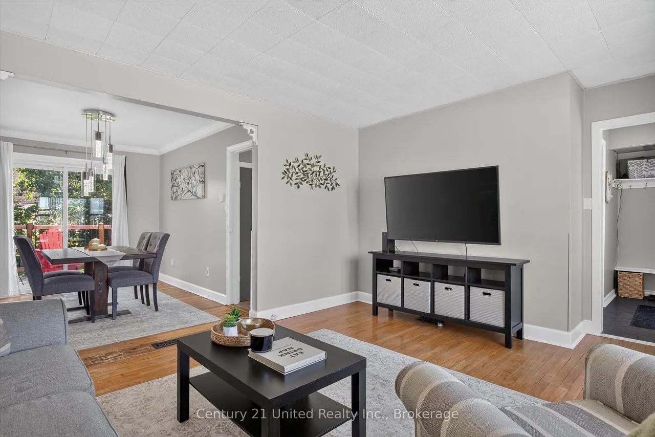 679 Hawley Street — photo 3