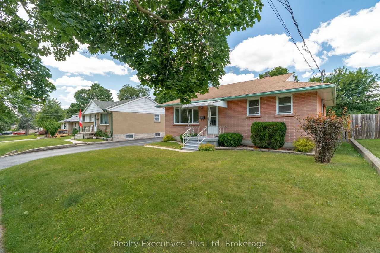 82 Cassino Avenue — photo 2