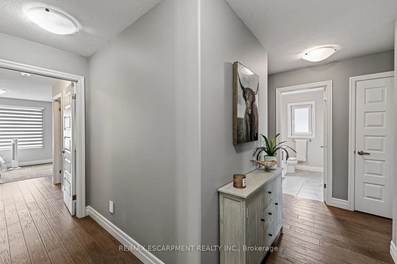 9 Gibbons Road — photo 2
