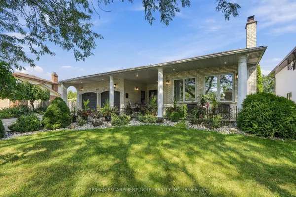 7105 YORK Drive — photo 2