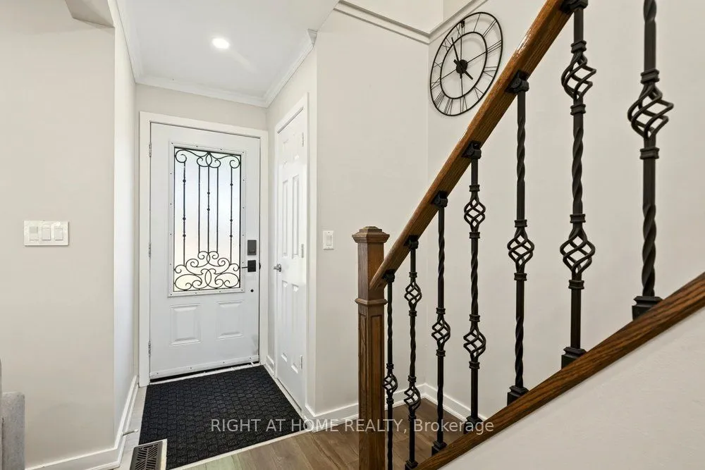 168 Berkindale Drive — photo 3
