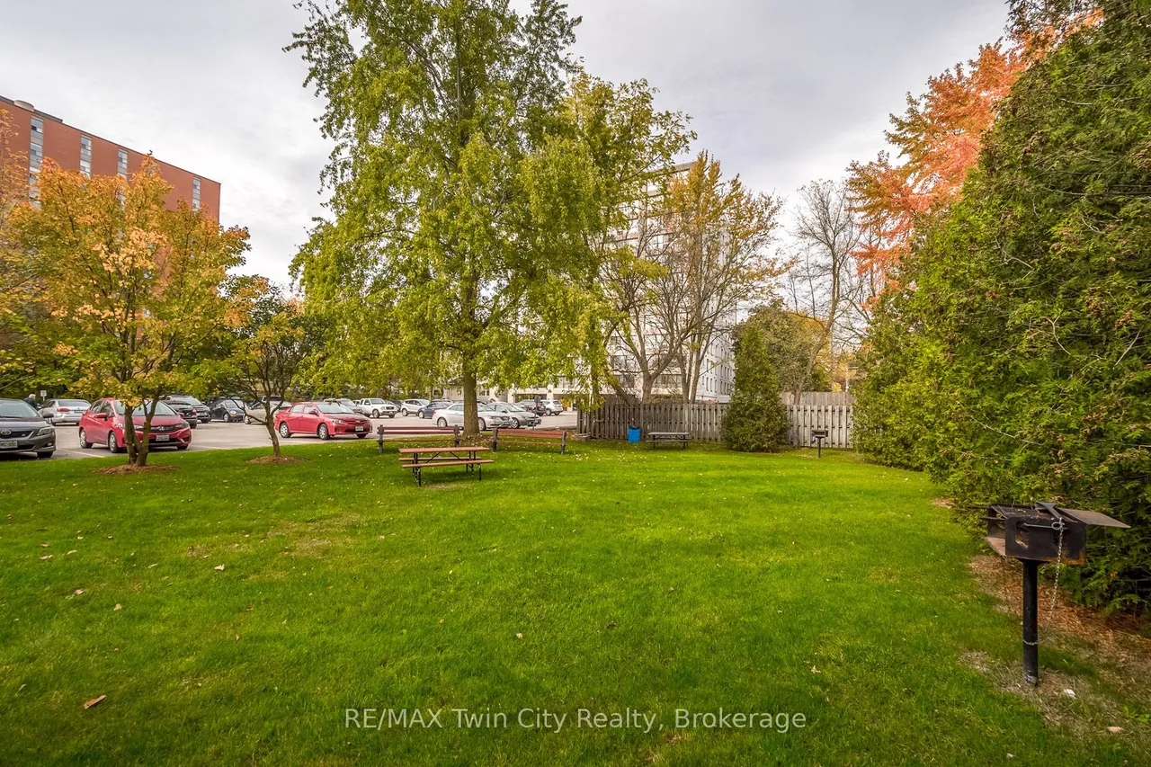 358 Waterloo Avenue — photo 31