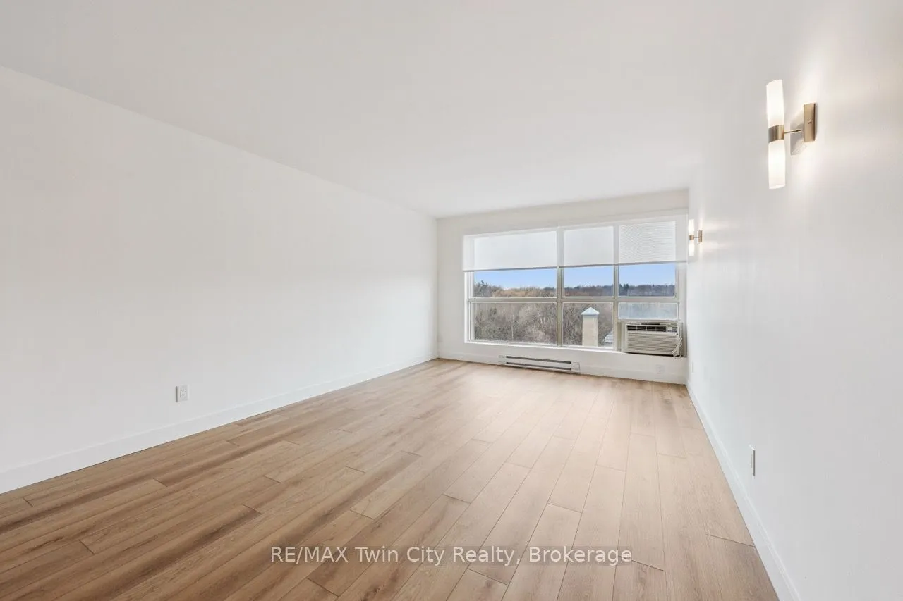358 Waterloo Avenue — photo 3