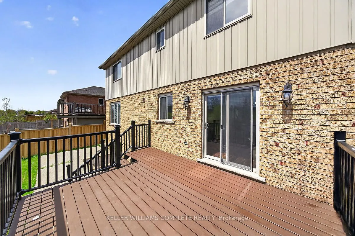 9128 HENDERSHOT Boulevard — photo 23