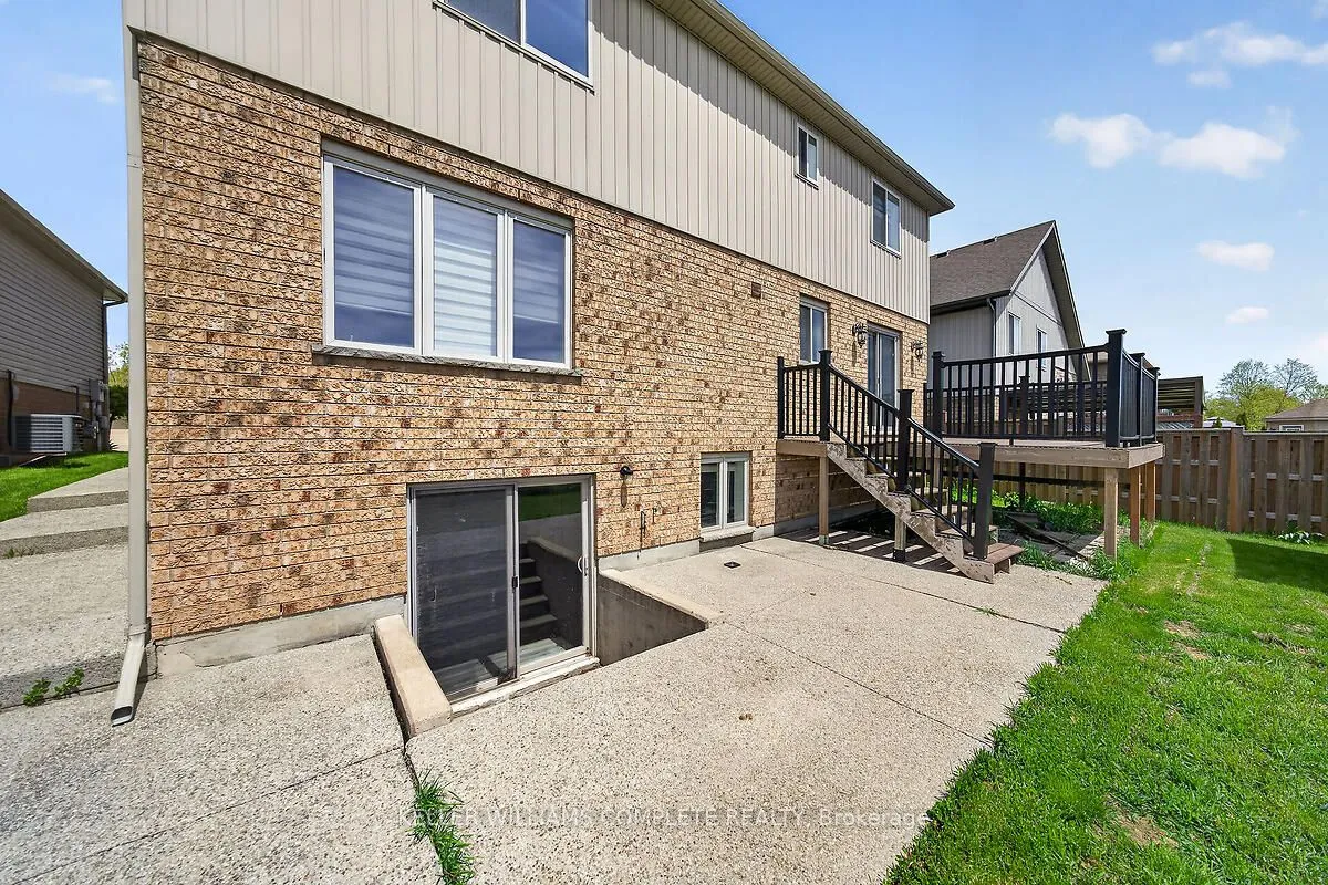 9128 HENDERSHOT Boulevard — photo 24