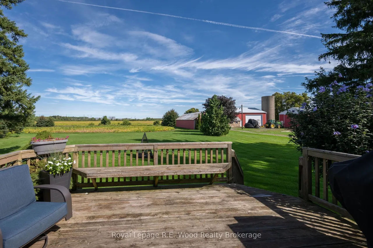 44070 TALBOT Street — photo 3