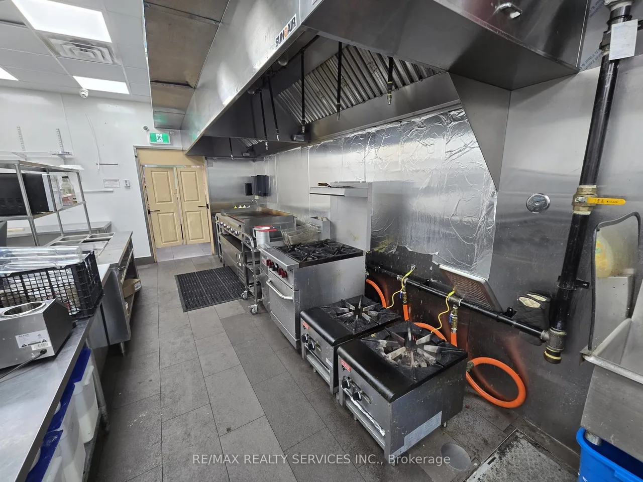 1575 Upper Ottawa Street — photo 8