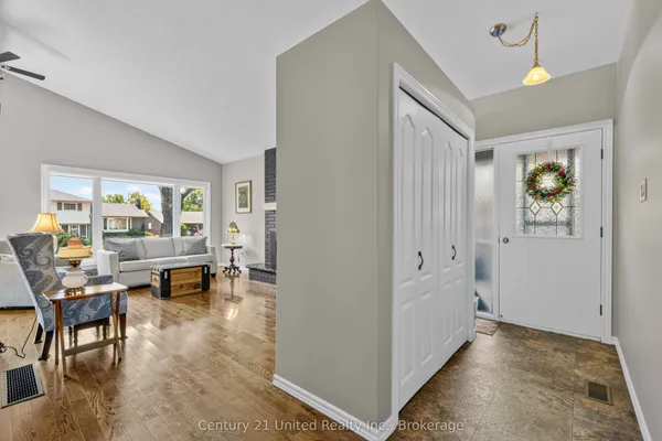 1225 Milburn Street — photo 2