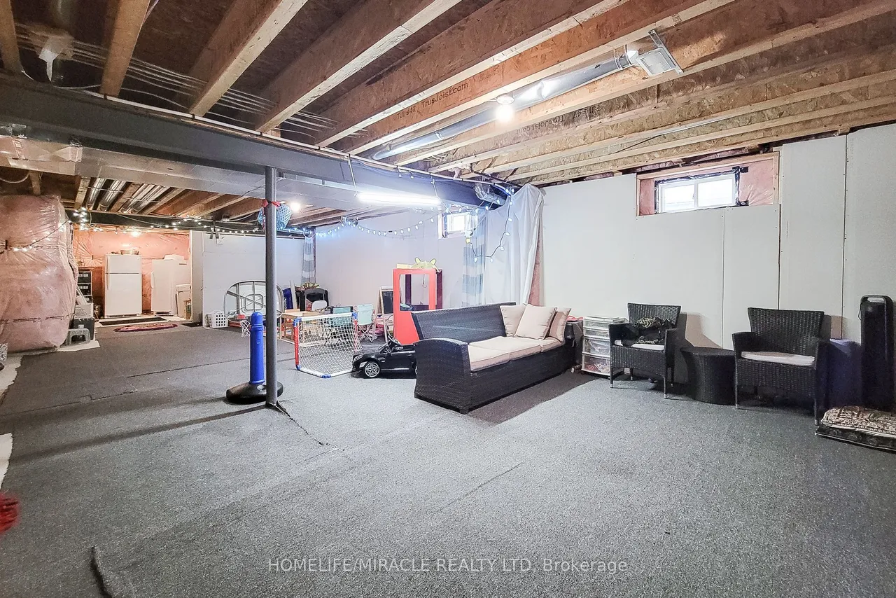 93 Barlow Place — photo 49
