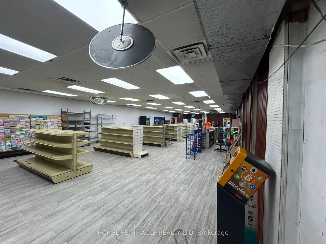 230 Kenilworth Avenue N — photo 3