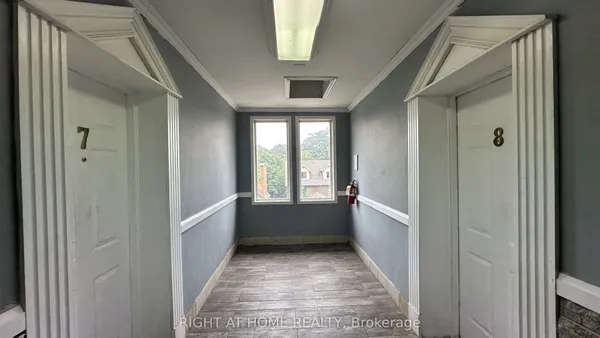 84 Proctor Boulevard — photo 2