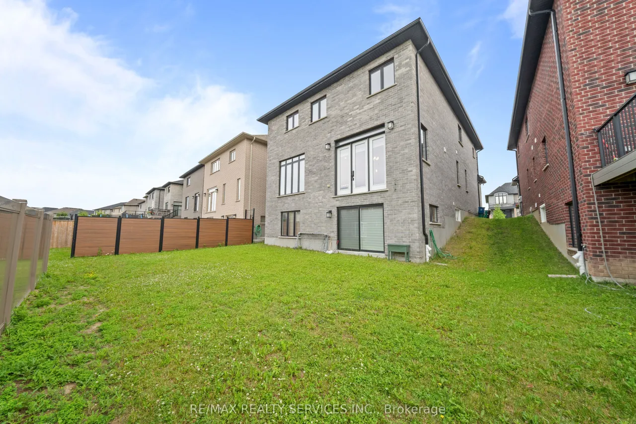 130 Pondcliffe Drive — photo 49