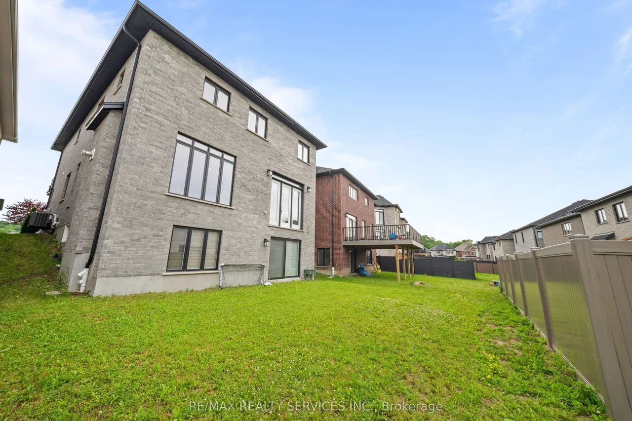 130 Pondcliffe Drive — photo 48