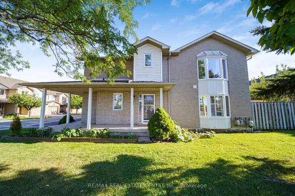 800 Paramount Drive