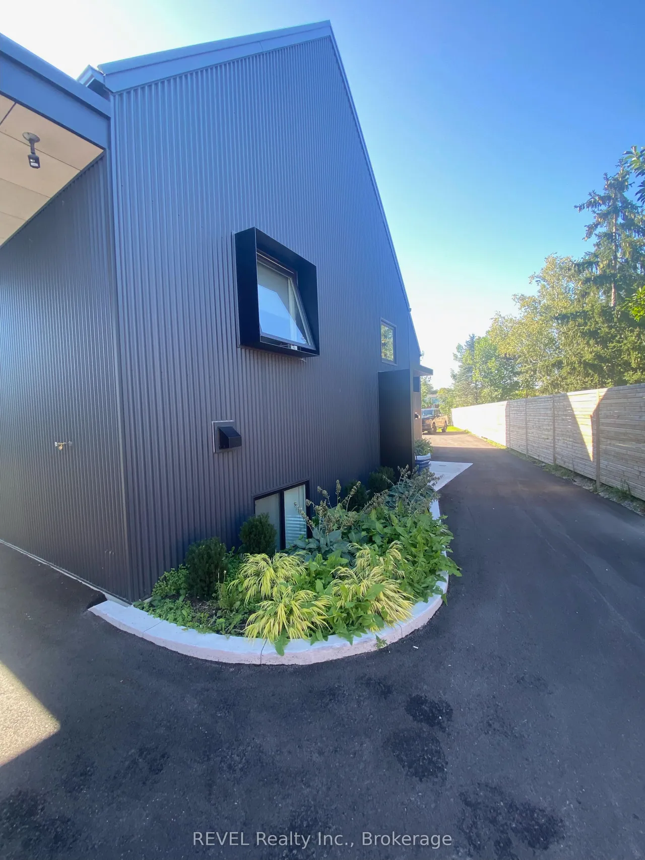 5361 Valley Way — photo 3