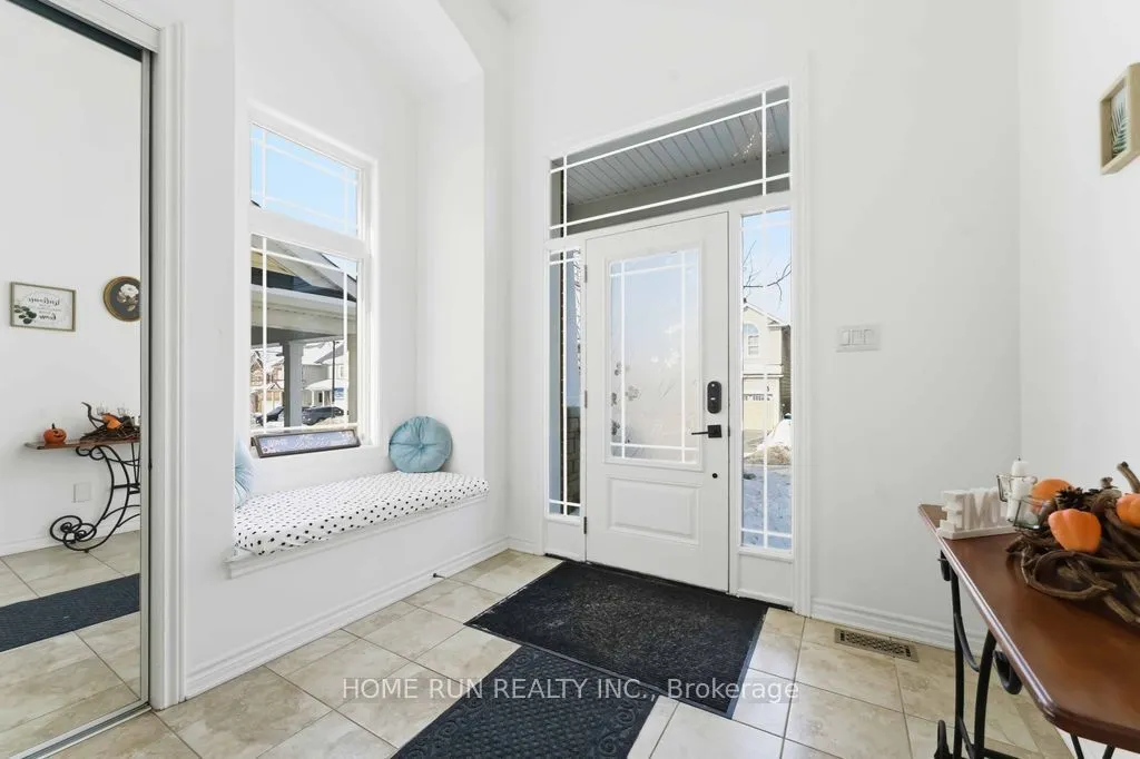 358 Meadowbreeze Drive — photo 3