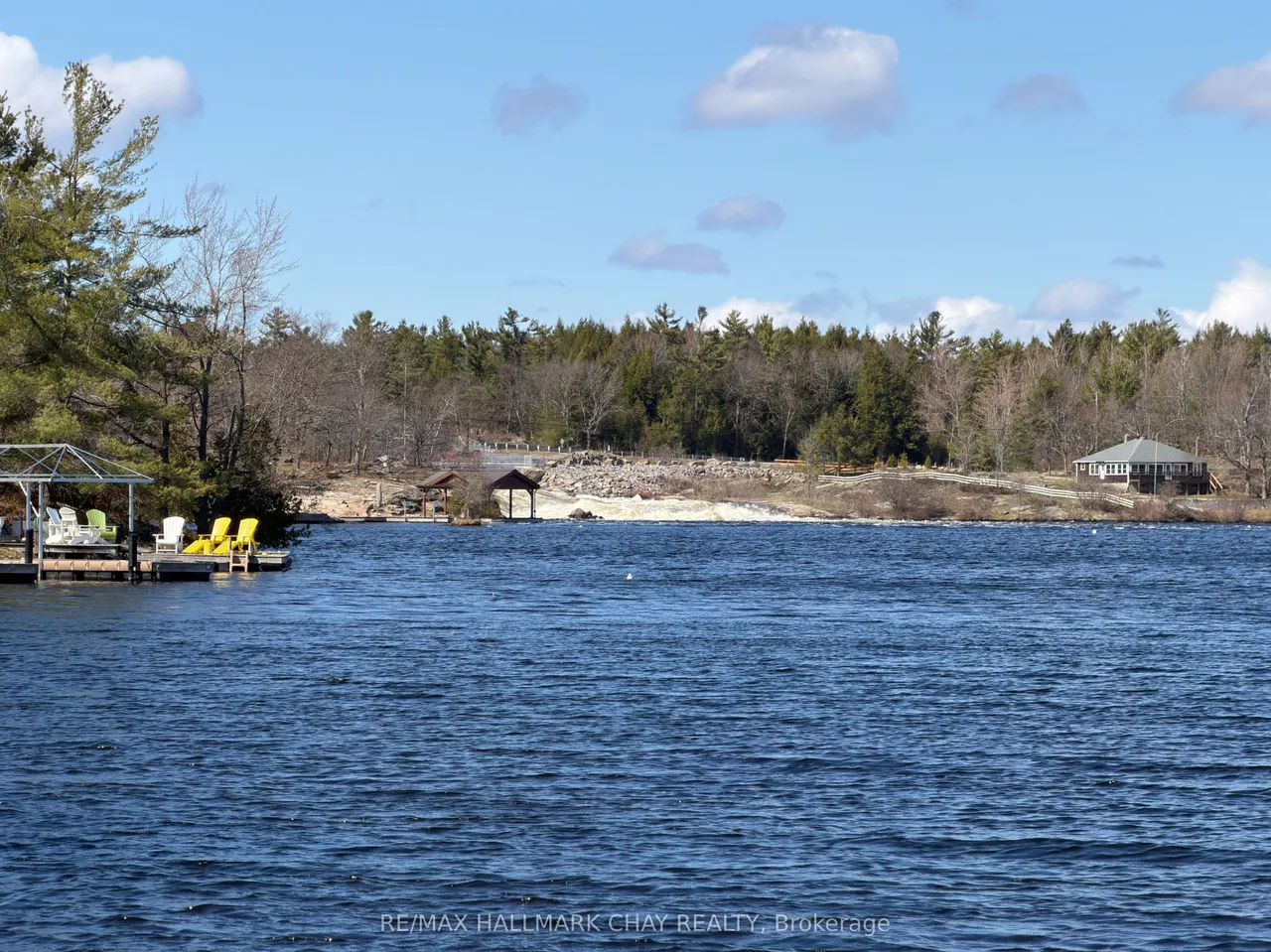 137 Pickerel Point Road — photo 2