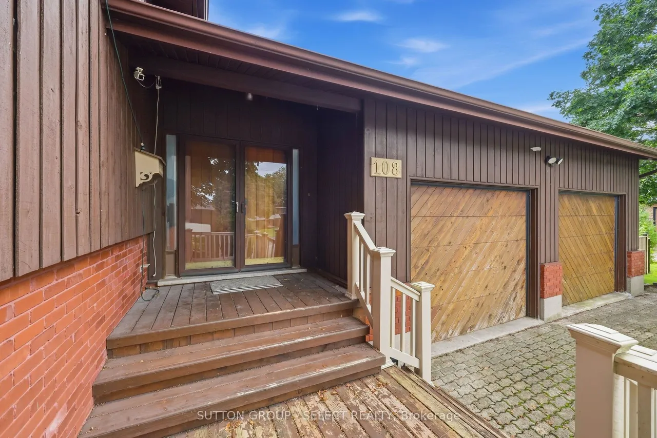 108 Victoria Drive — photo 3