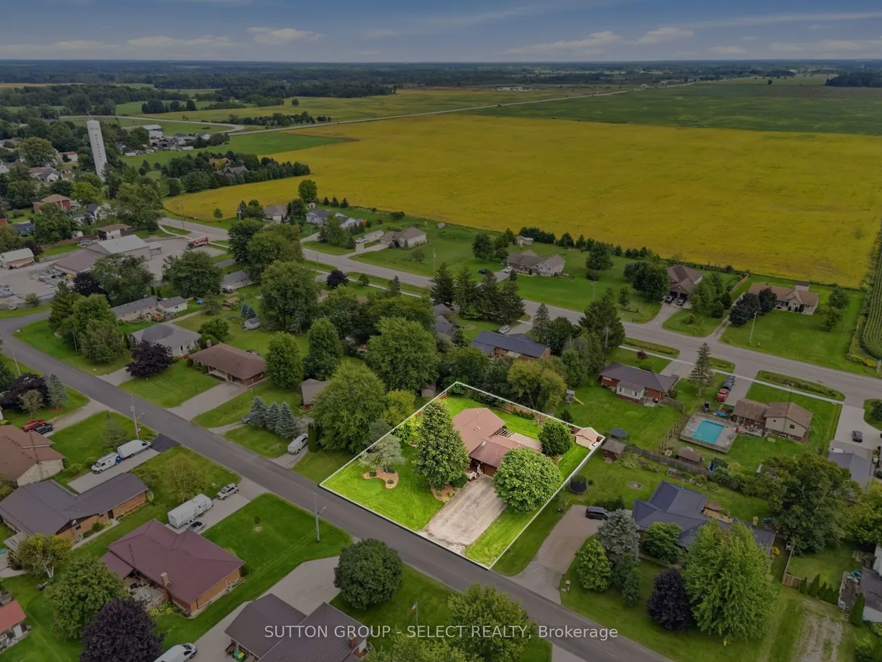 108 Victoria Drive — photo 42