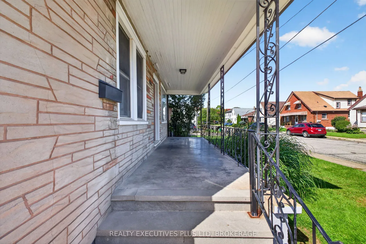 4119 DYSON Avenue — photo 3