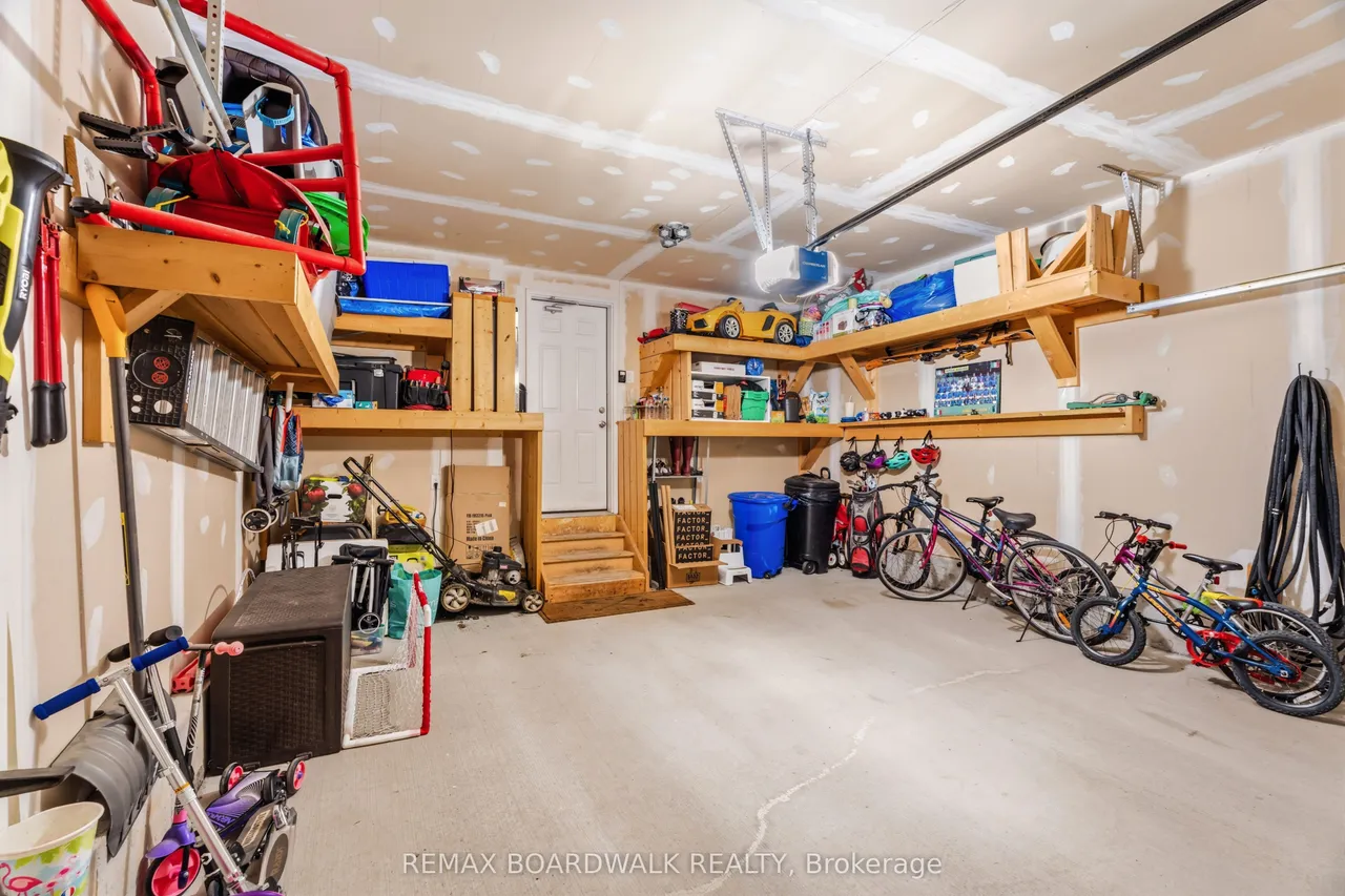 210 Pingwi Place — photo 50