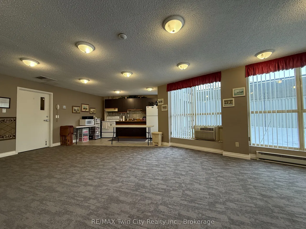 24 Marilyn Drive — photo 26