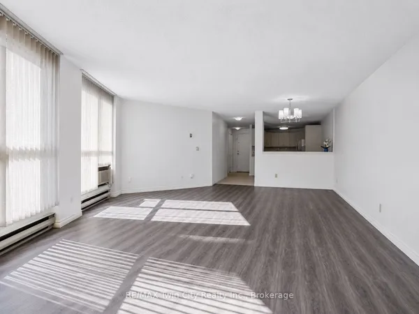 24 Marilyn Drive — photo 2