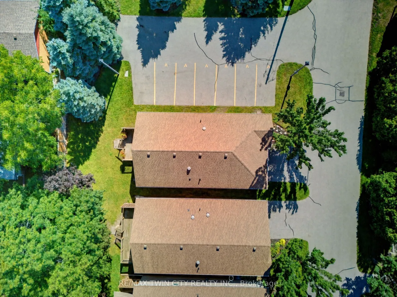 73 Morton Avenue W — photo 29